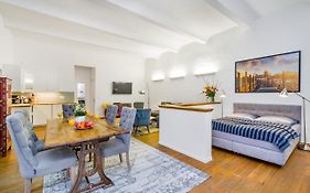 The Melchior, Luxury Industry Loft In Mitte Up To 5 Ppl With 2 Bath Rooms